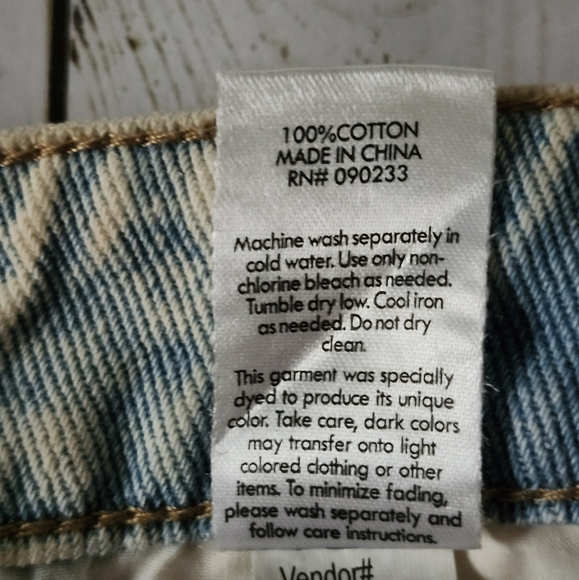 Pacsun Distressed Denim Shorts Size 25 - Picture 10 of 14